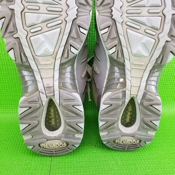 ✅Nevados V7002WWSLV Low-Top Gray/Blue Lace up Hiking Shoes Women's Size US 9.5 - Picture 15 of 16